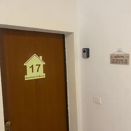 Beachfront Apartament *